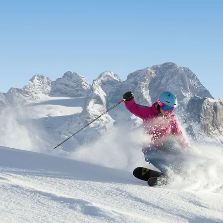 St. Georg Санкт-Мартин-ам-Тенненгебирге